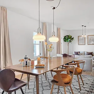 Sanders Haven - Lovely Two-bedroom In Historical Apartment Copenhagen
